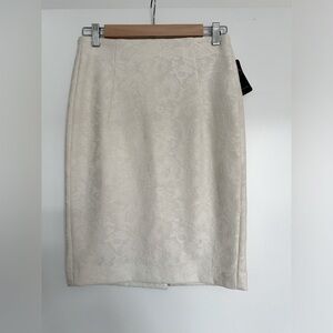 NWT Zara Off-White Lace Pencil Skirt